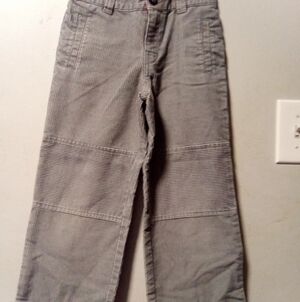 GYMBOREE boys gray corduroy pants. Size 5.